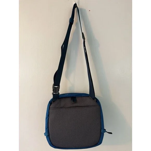 Mystery Ranch Crossbody Bag Blue Adjustable Strap Buckle Closure Hiking Bag - Picture 4 of 8